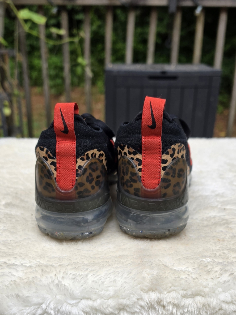Nike Air VaporMax 2021 Flyknit Leopard Black Red Sneakers Women's 8.5 - Picture 5 of 7